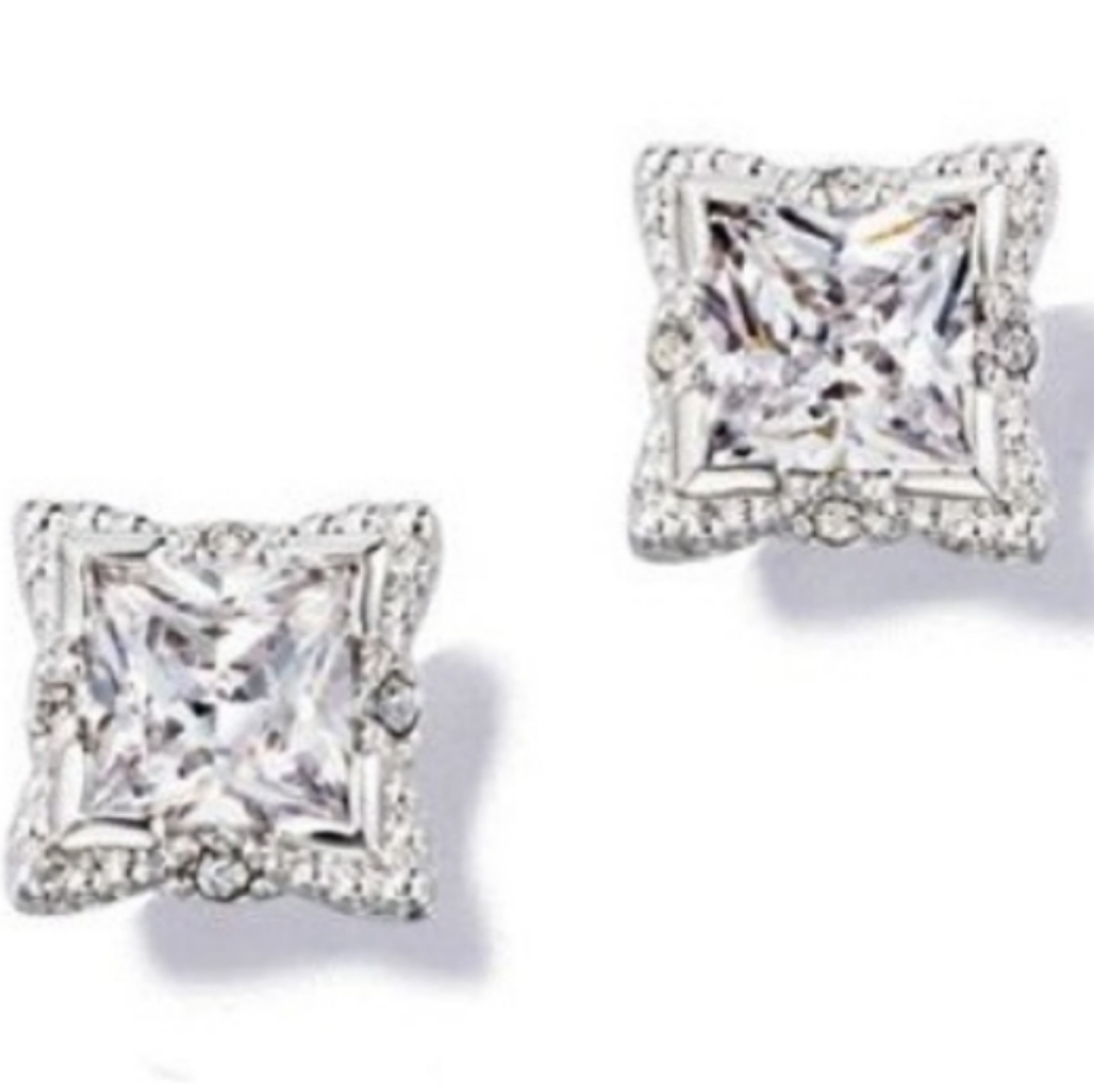 AVON - HALO CZ STUD EARING